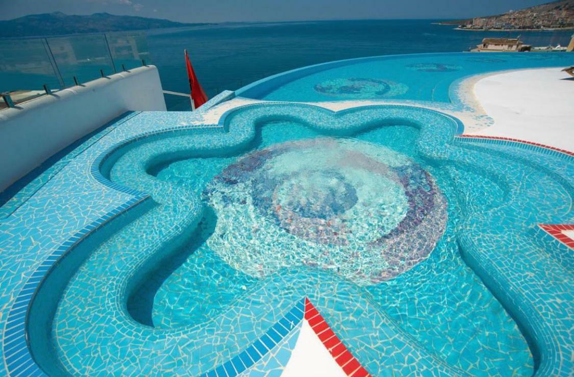 Villa 23 On The Bay Sarandë Exteriör bild